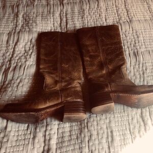 Frye Campus brown 6.5 womens boots